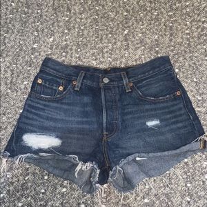 LEVI’S shorts